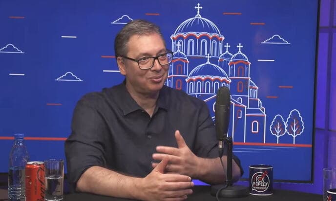 PLANIRAM DA PODNESEM OSTAVKU! Vučić na Radio Beogradu o obojenoj revoluciji, batinama koje je dobio od policije 2008, skupu 27. juna, ubistvu na Senjaku